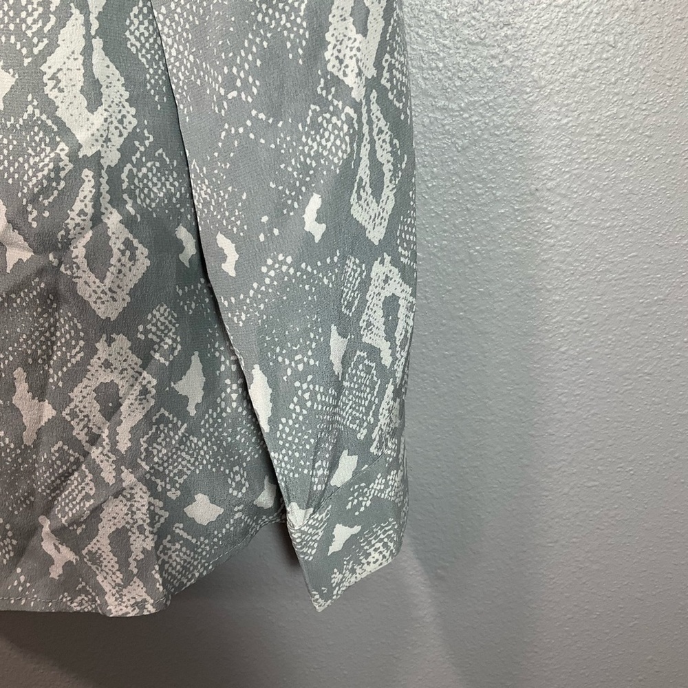 J.MCLAUGHLIN LOIS SILK-BLEND BLOUSE SIZE SMALL T42 - Picture 9 of 11